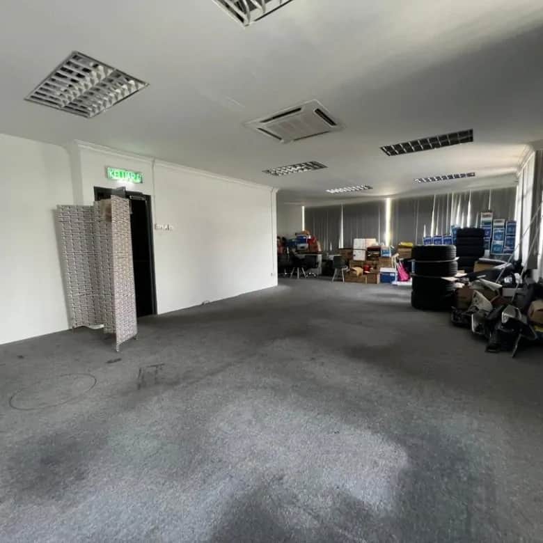 Showroom with Existing Building for Sale in Chan Sow Lin, KL 6