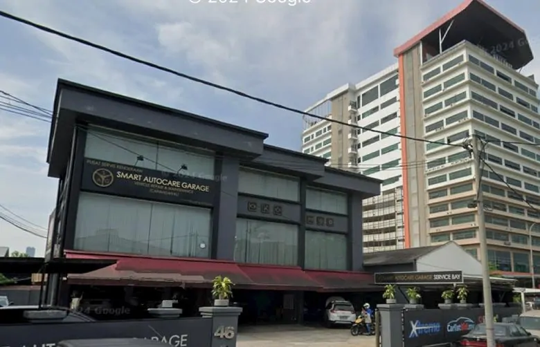Showroom with Existing Building for Sale in Chan Sow Lin, KL - 2
