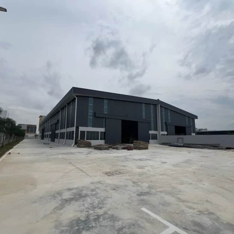 Semi-D Factory for Sale in Serenia City, Sepang (1.05 Acres) - 8