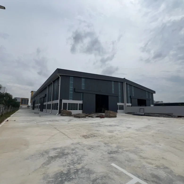 Semi-D Factory for Sale in Serenia City, Sepang (1.05 Acres) - 8